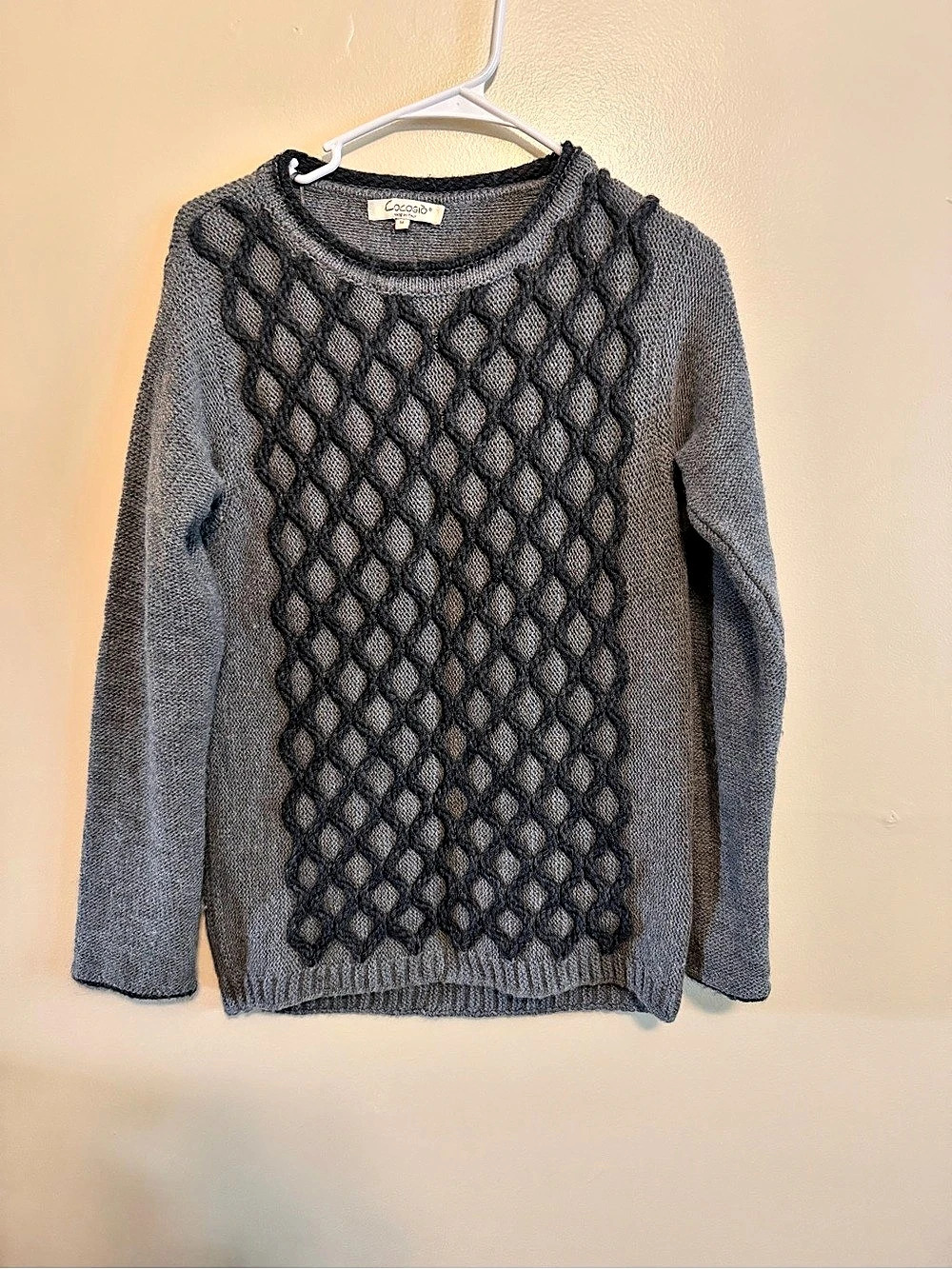 Cocogio Geometric Knit Sweater in Gray & Black Size Medium